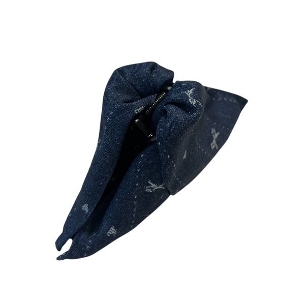 Blue Claw Clip with Stylish Heart Bow
