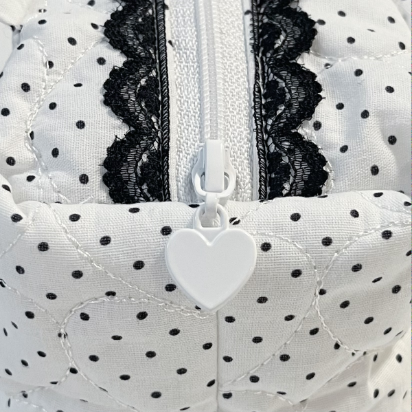 Polka Dot on Quilted Heart Pattern Makeup Bag (with Handle)